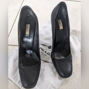 Vintage 90's Prada Y2K Square Toe Leather Pumps